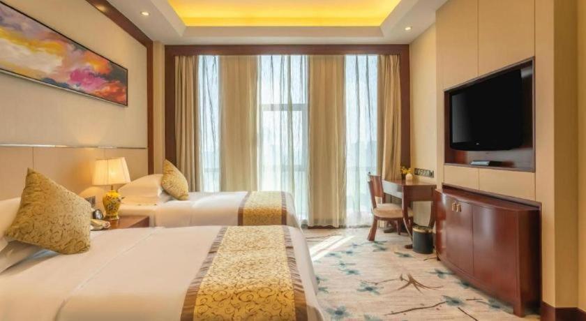 Dezhou Regal Kangbo Hotel Экстерьер фото